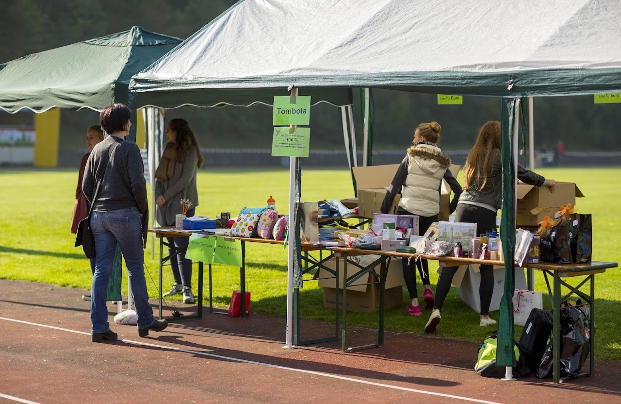 Bild vom 9. Benefizlauf im Jahr 2016. Dies ist das 123. Bild.